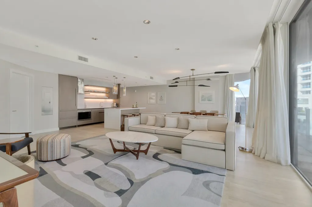 525 N Fort Lauderdale Beach Boulevard Fort Lauderdale FL 33304