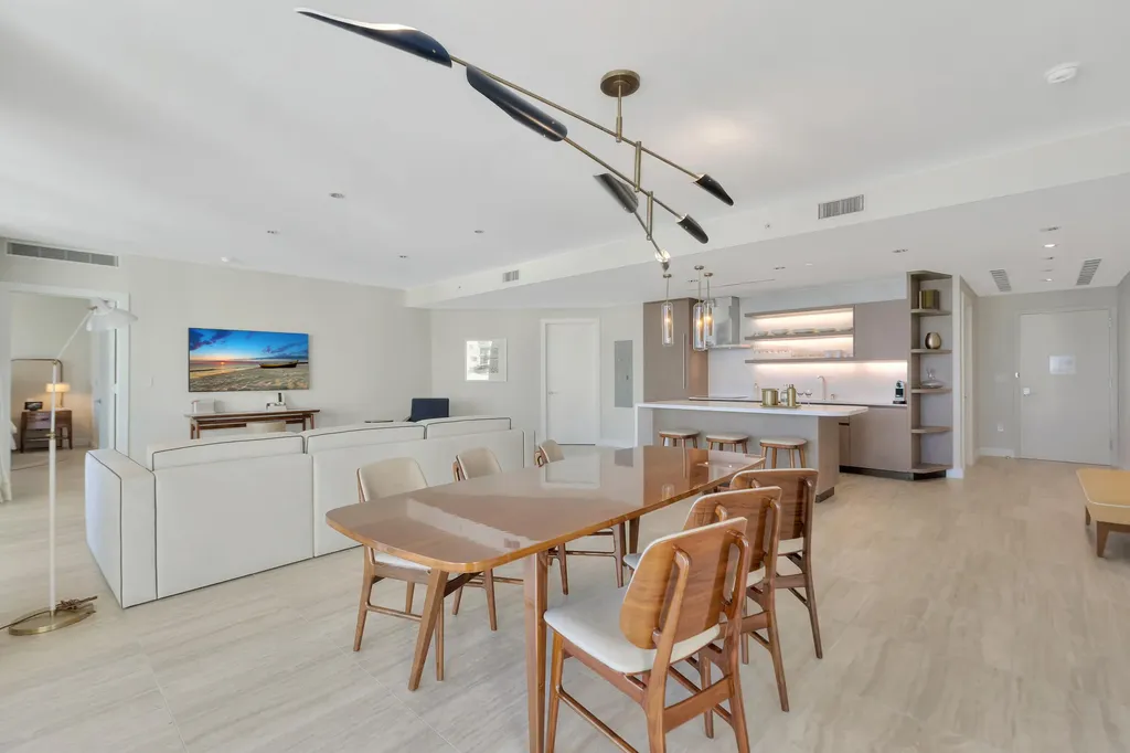 525 N Fort Lauderdale Beach Boulevard Fort Lauderdale FL 33304