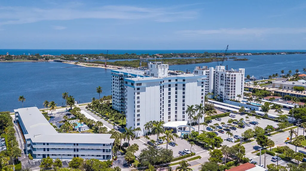 3800 Washington Road West Palm Beach FL 33405