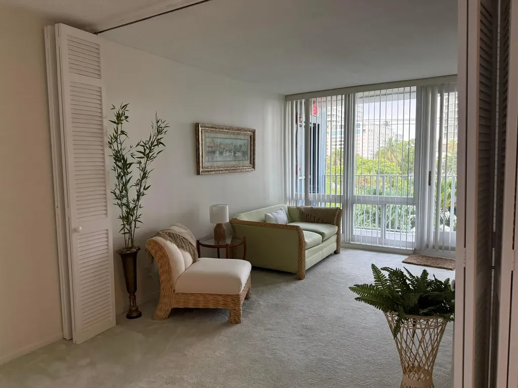 524 Orton Avenue Fort Lauderdale FL 33304