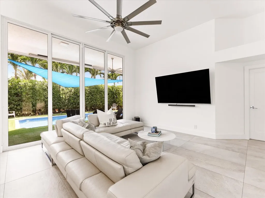 1002 Lake Shore Drive Delray Beach FL 33444