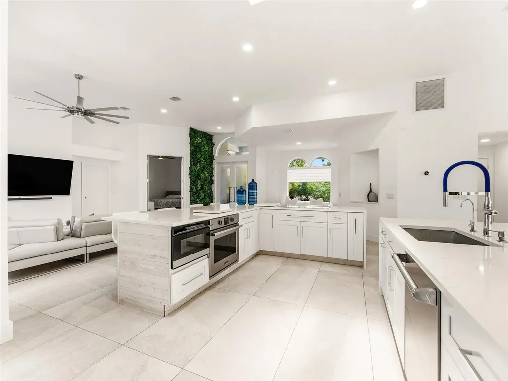 1002 Lake Shore Drive Delray Beach FL 33444