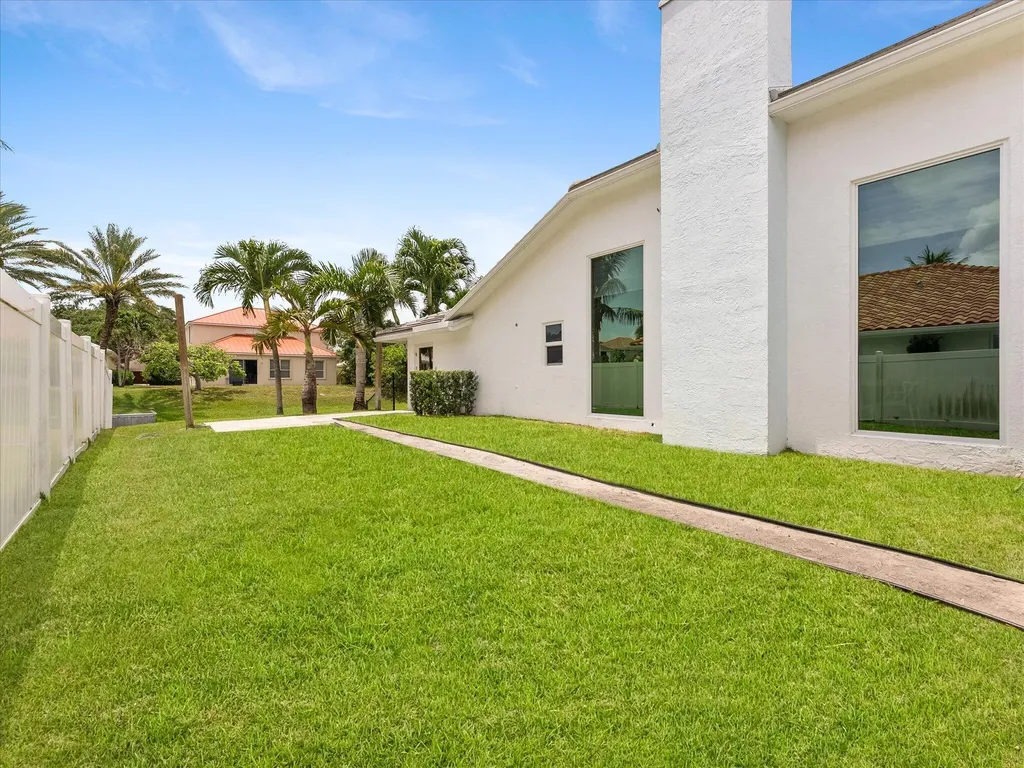 1002 Lake Shore Drive Delray Beach FL 33444