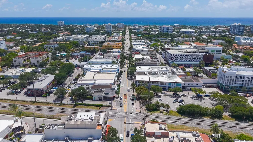 1002 Lake Shore Drive Delray Beach FL 33444