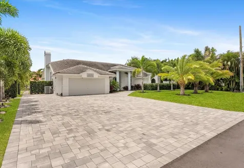 1002 Lake Shore Drive Delray Beach FL 33444