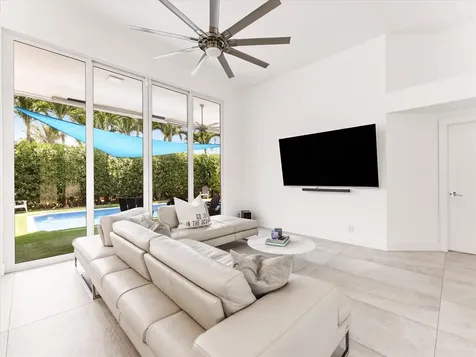 1002 Lake Shore Drive Delray Beach FL 33444