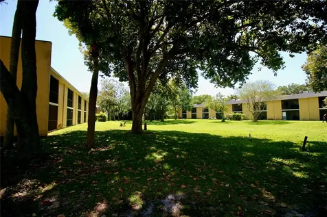 316 Meadows Circle Boynton Beach FL 33436