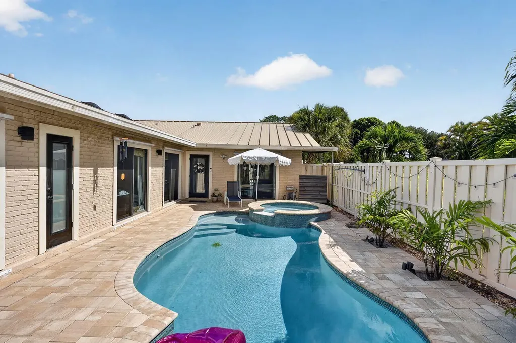 5378 Eagle Lake Drive Palm Beach Gardens FL 33418