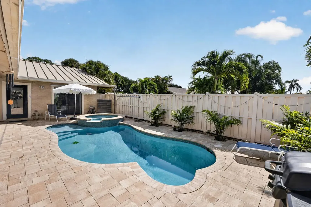 5378 Eagle Lake Drive Palm Beach Gardens FL 33418