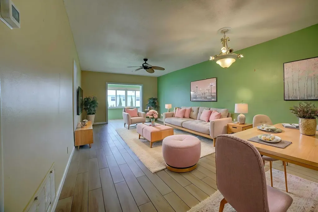 1118 Lake Terrace Boynton Beach FL 33426