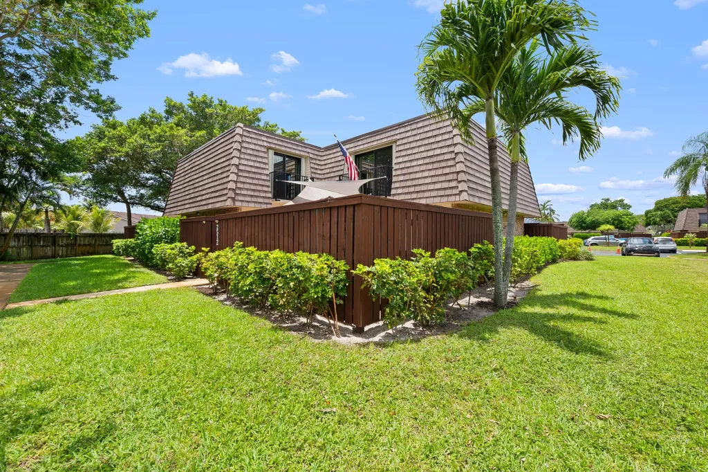 2512 SW 15th Street Deerfield Beach FL 33442