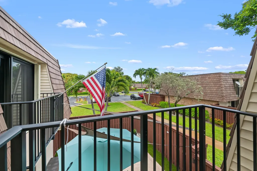 2512 SW 15th Street Deerfield Beach FL 33442