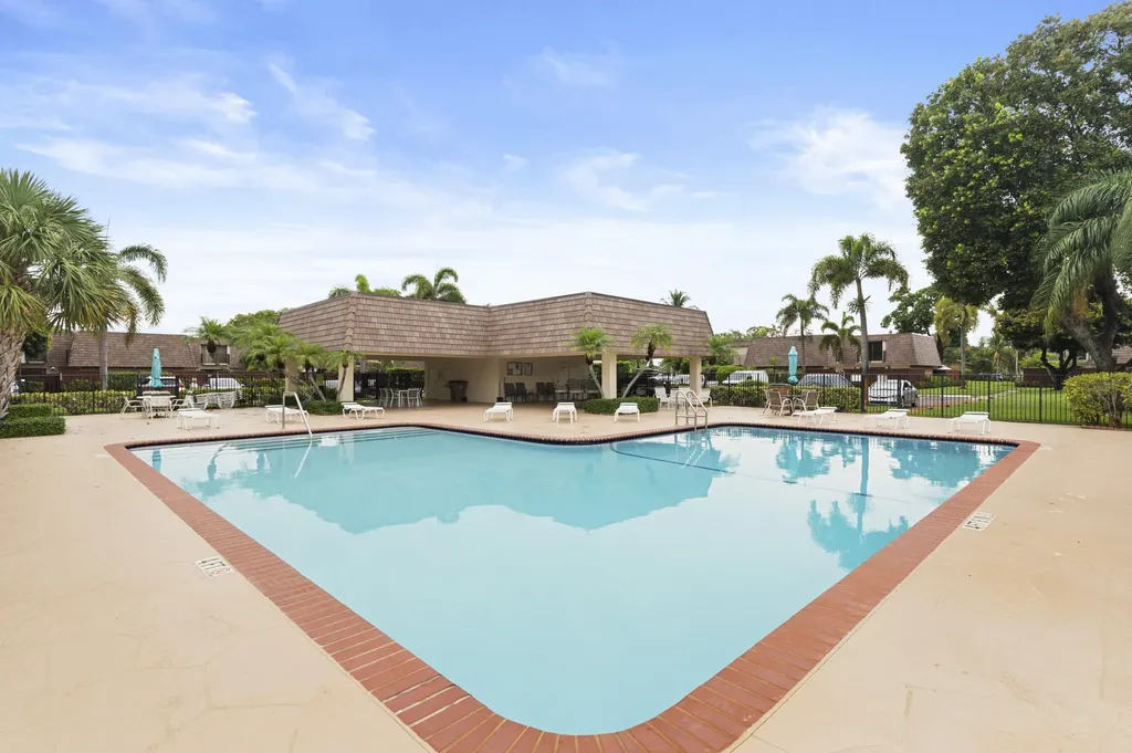 2512 SW 15th Street Deerfield Beach FL 33442