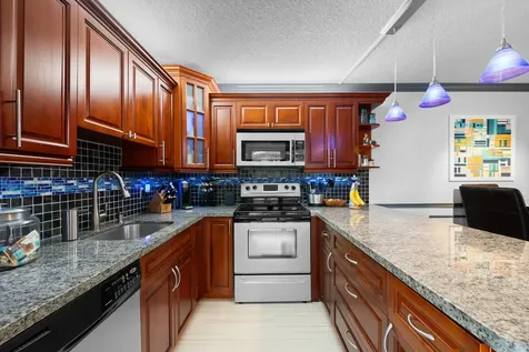 2512 SW 15th Street Deerfield Beach FL 33442