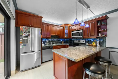 2512 SW 15th Street Deerfield Beach FL 33442