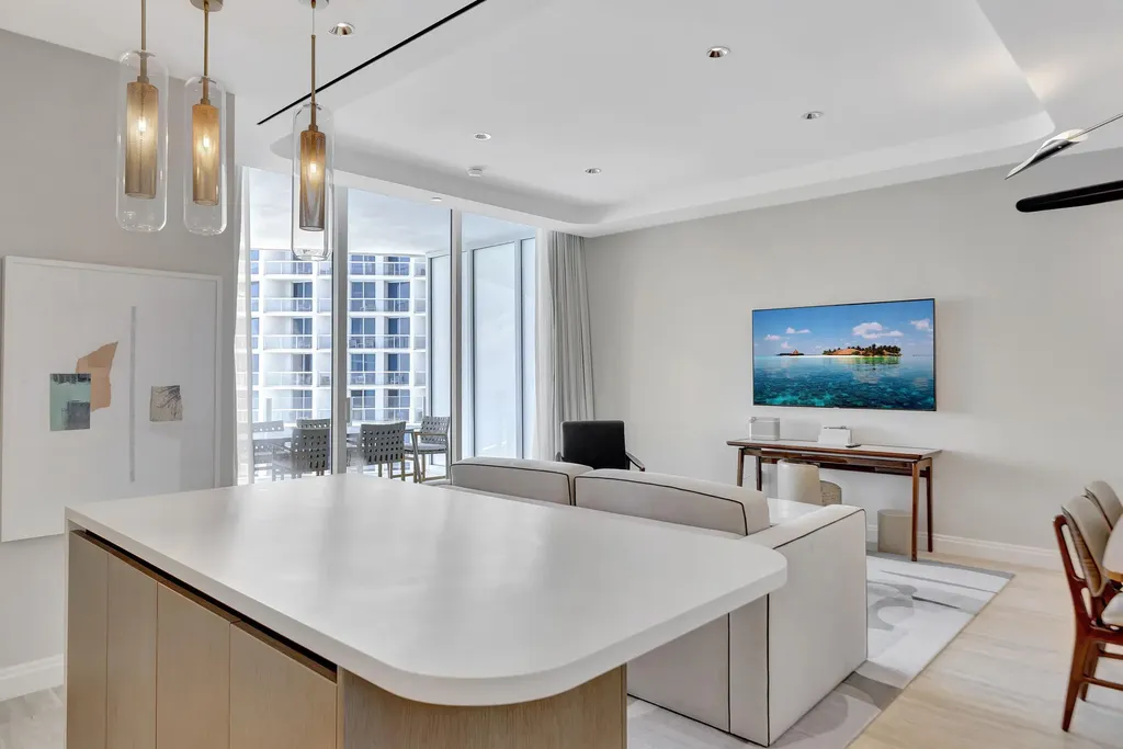 525 N Fort Lauderdale Beach Boulevard Fort Lauderdale FL 33304