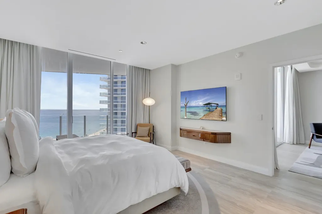 525 N Fort Lauderdale Beach Boulevard Fort Lauderdale FL 33304