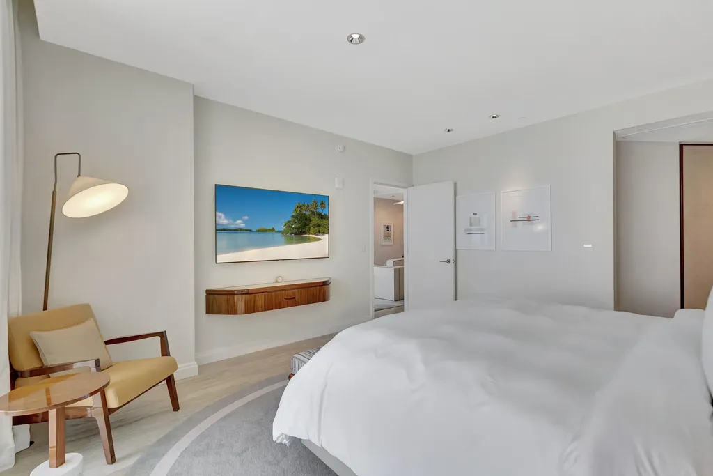 525 N Fort Lauderdale Beach Boulevard Fort Lauderdale FL 33304