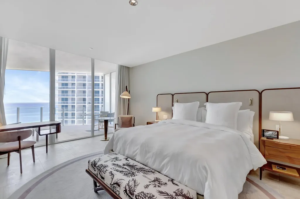 525 N Fort Lauderdale Beach Boulevard Fort Lauderdale FL 33304