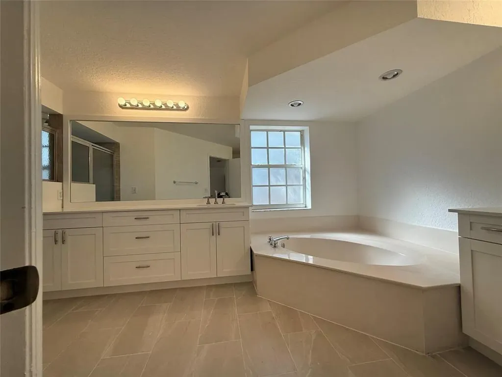 2927 Bogota Avenue Hollywood FL 33026