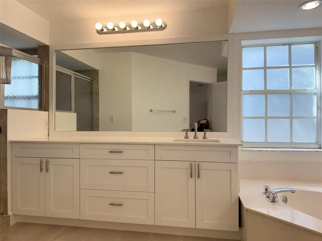 2927 Bogota Avenue Hollywood FL 33026