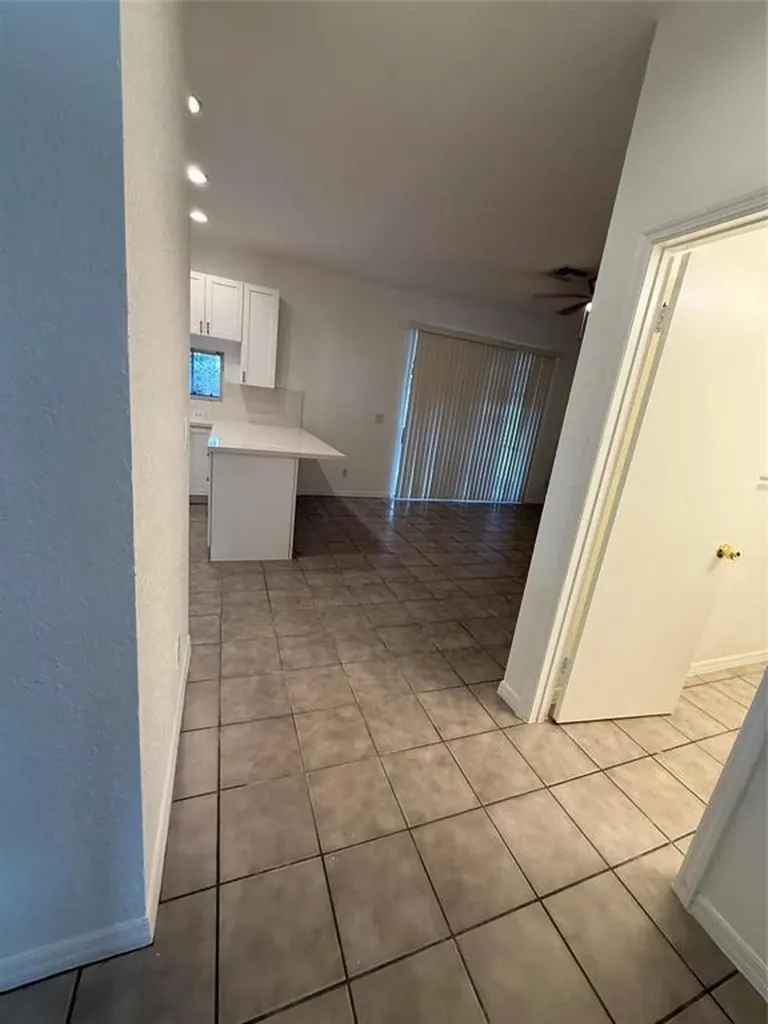 2927 Bogota Avenue Hollywood FL 33026