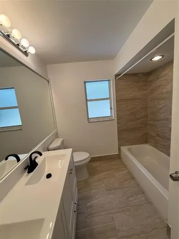 2927 Bogota Avenue Hollywood FL 33026