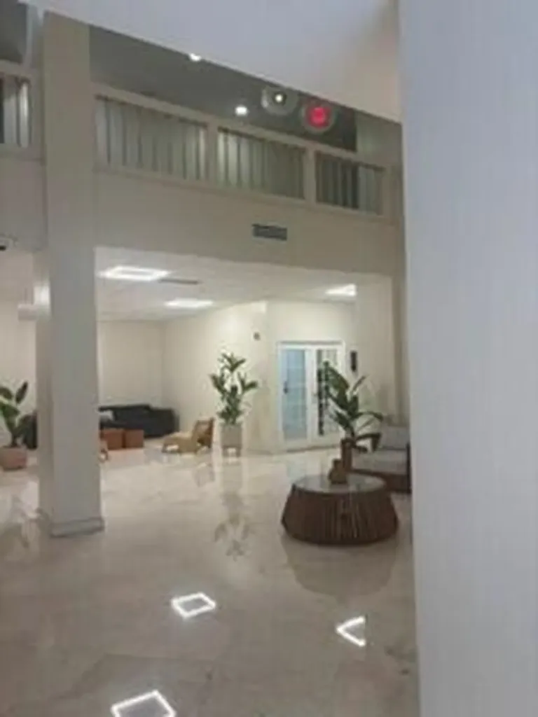 2780 NE 183rd Street Aventura FL 33160