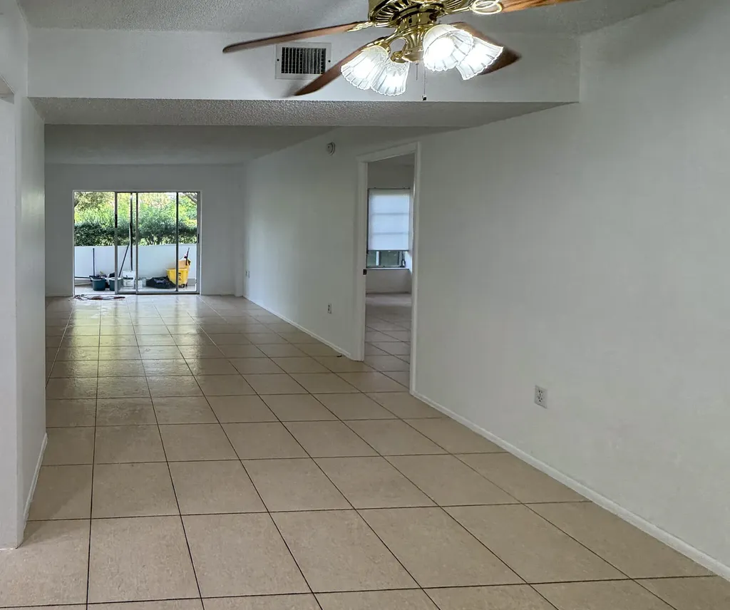 4166 Inverrary Drive Lauderhill FL 33319