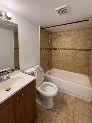 4166 Inverrary Drive Lauderhill FL 33319