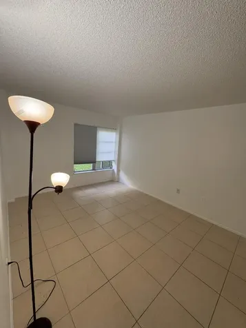 4166 Inverrary Drive Lauderhill FL 33319