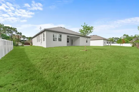 8016 102nd Court Vero Beach FL 32967