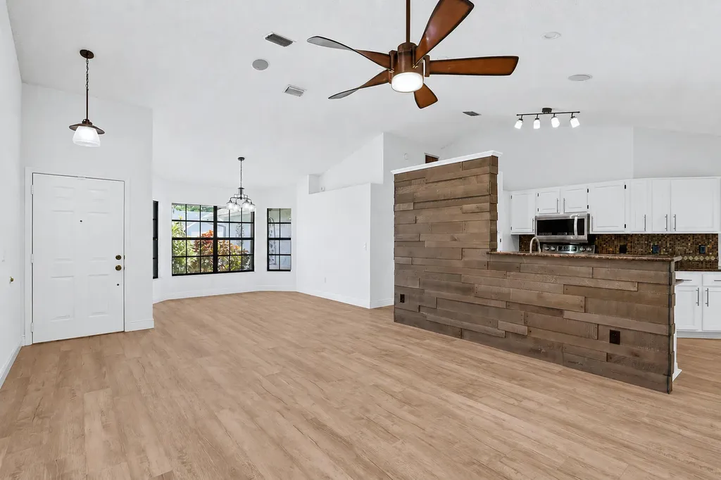 117 Sherwood Drive Royal Palm Beach FL 33411