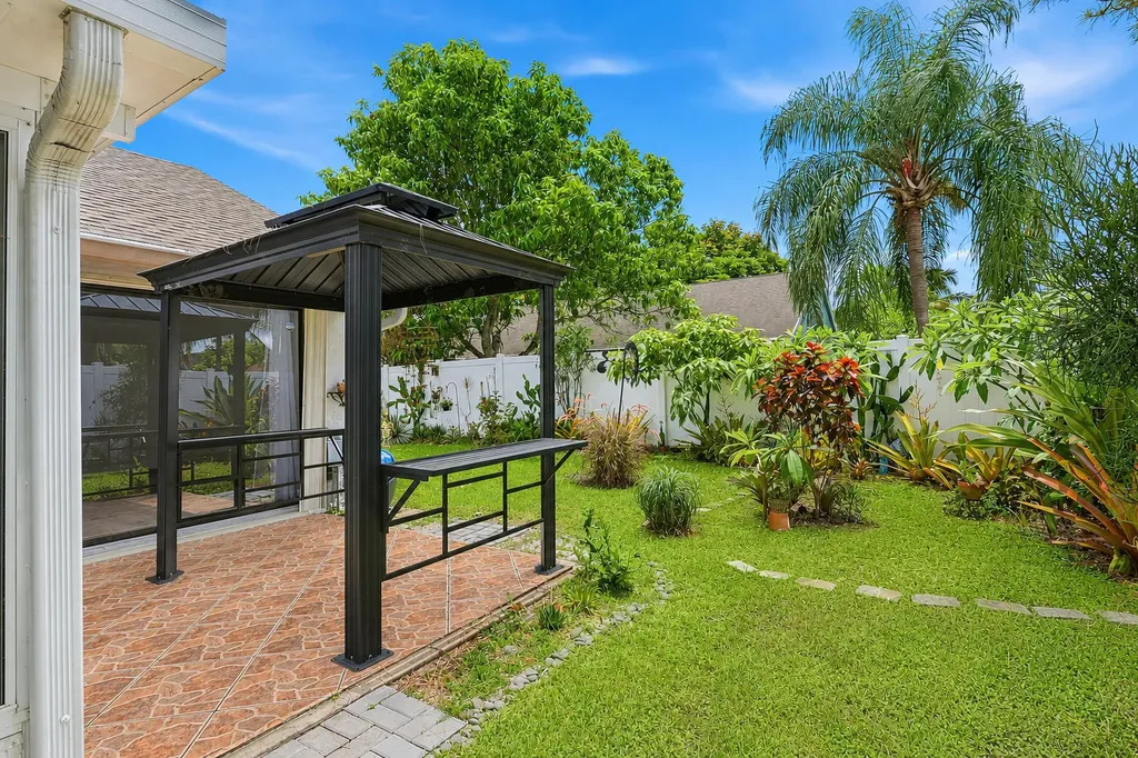 117 Sherwood Drive Royal Palm Beach FL 33411