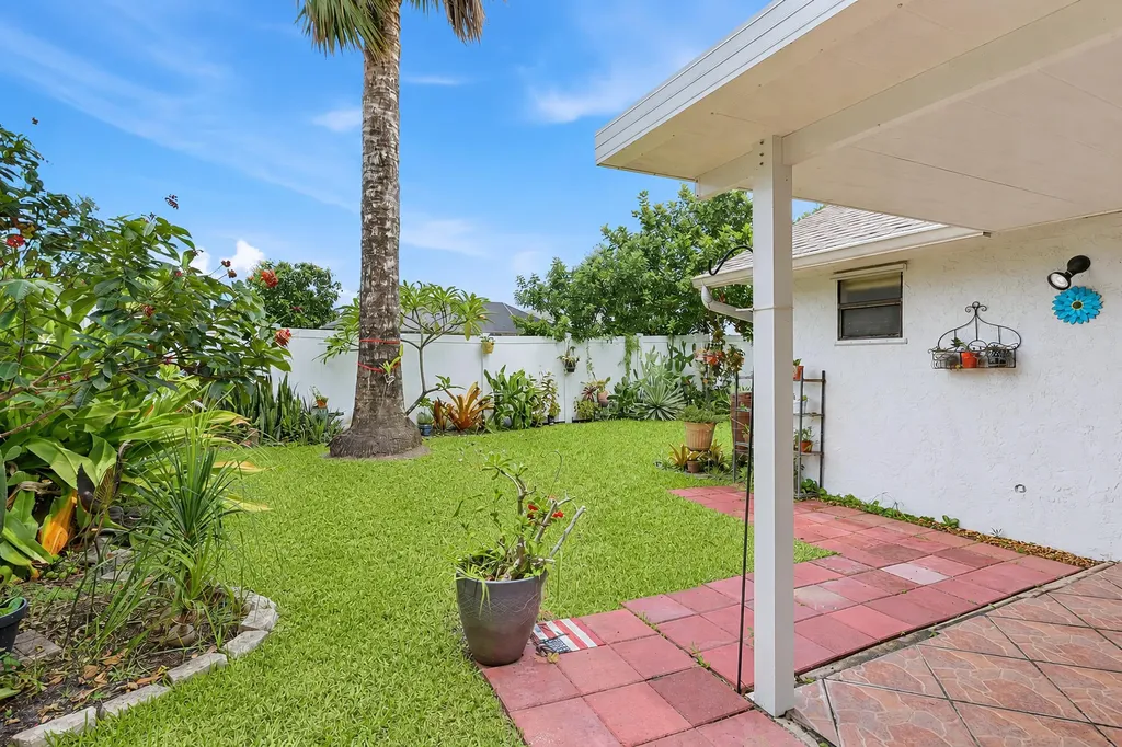 117 Sherwood Drive Royal Palm Beach FL 33411