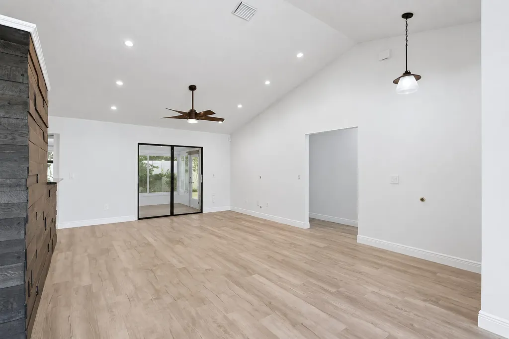 117 Sherwood Drive Royal Palm Beach FL 33411