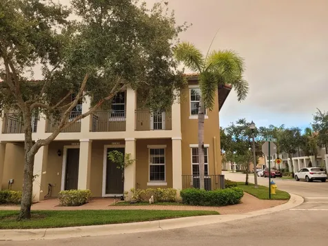 1145 SW 147th Terrace Pembroke Pines FL 33027