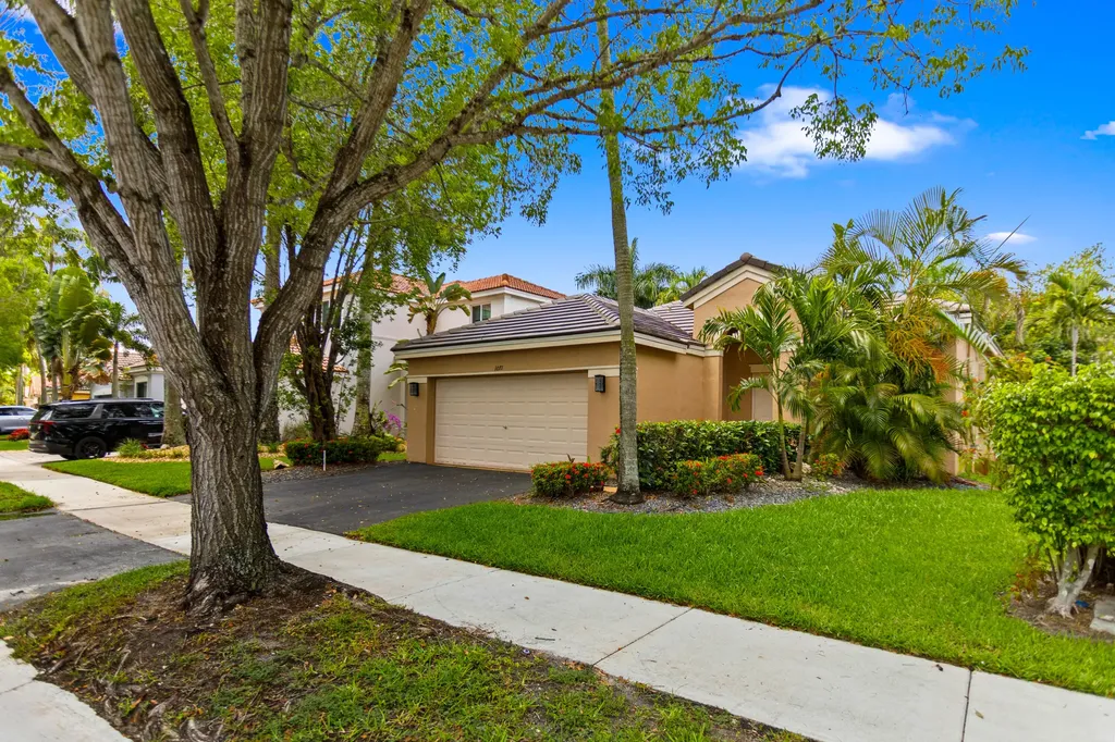 1071 Bluewood Terrace Weston FL 33327