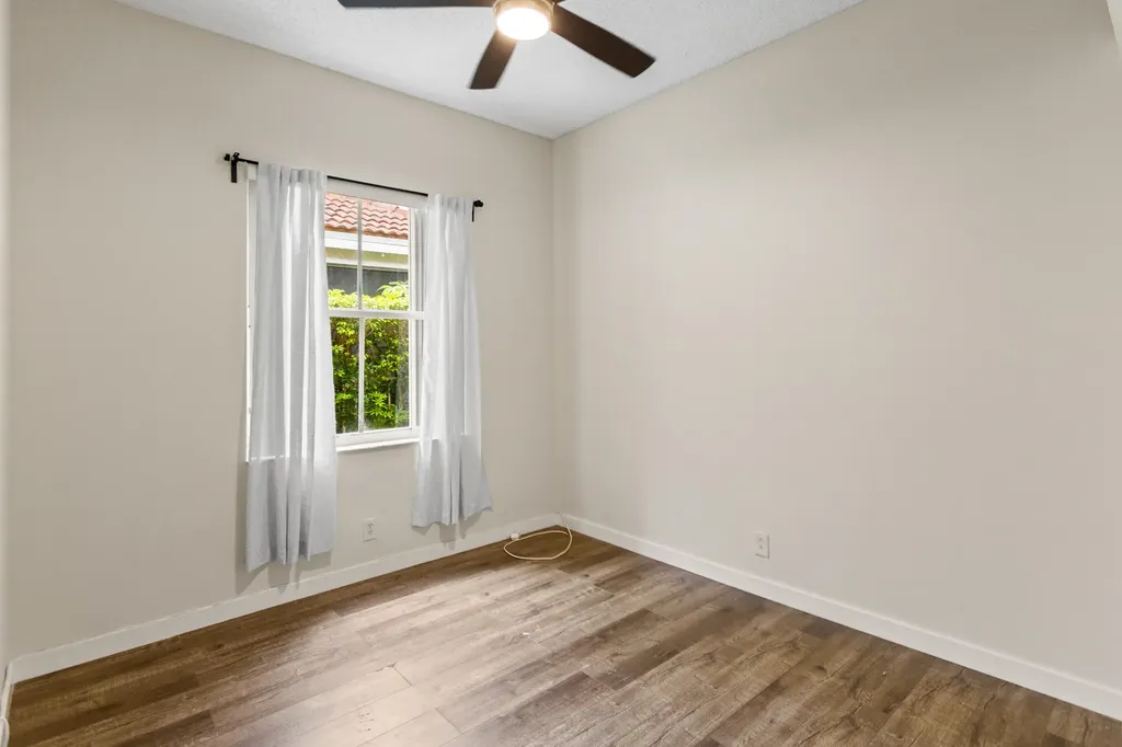 1071 Bluewood Terrace Weston FL 33327