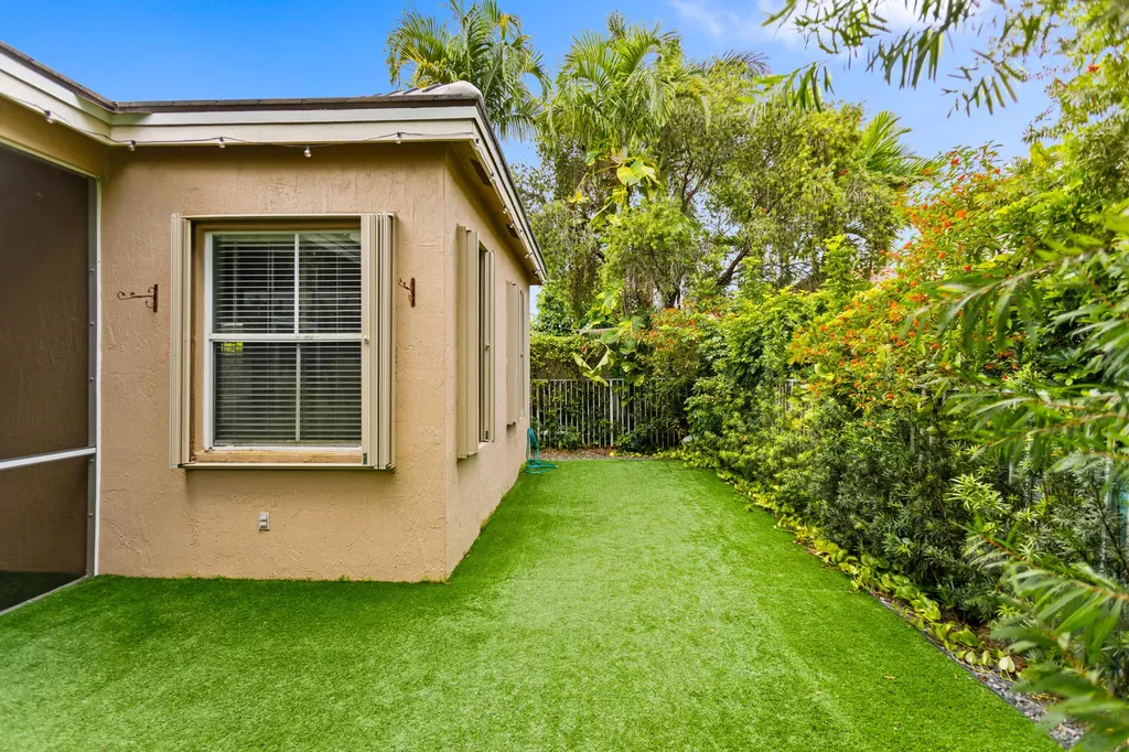 1071 Bluewood Terrace Weston FL 33327