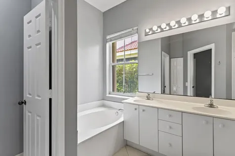1071 Bluewood Terrace Weston FL 33327