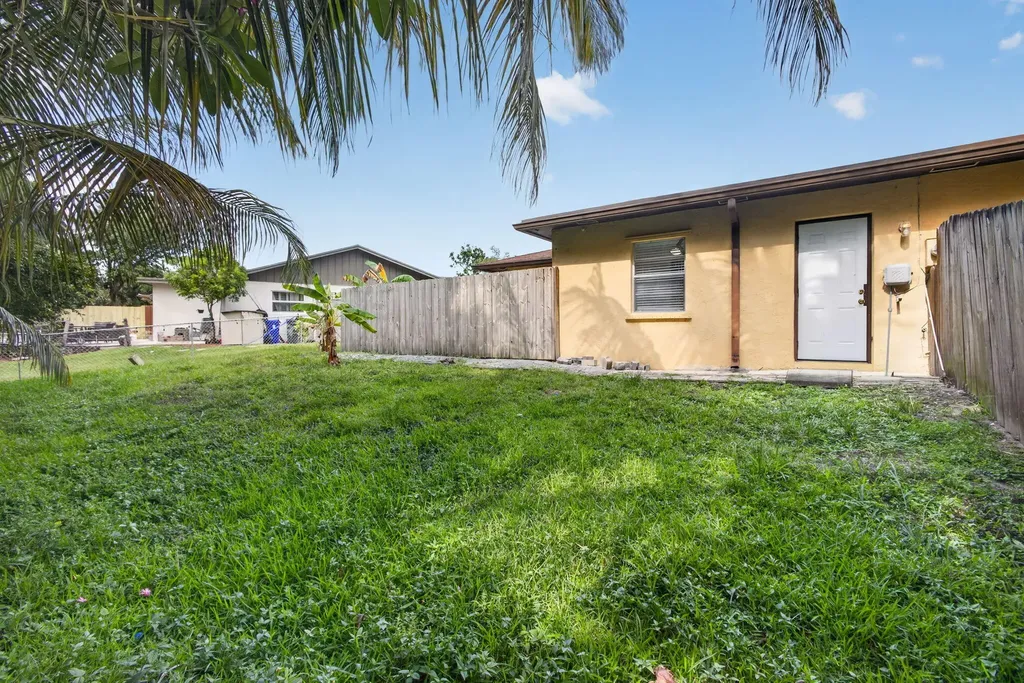 4873 Arthur Street Palm Beach Gardens FL 33418
