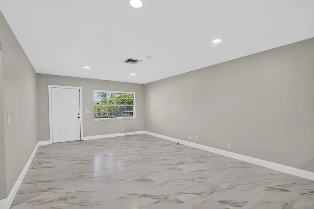 4873 Arthur Street Palm Beach Gardens FL 33418