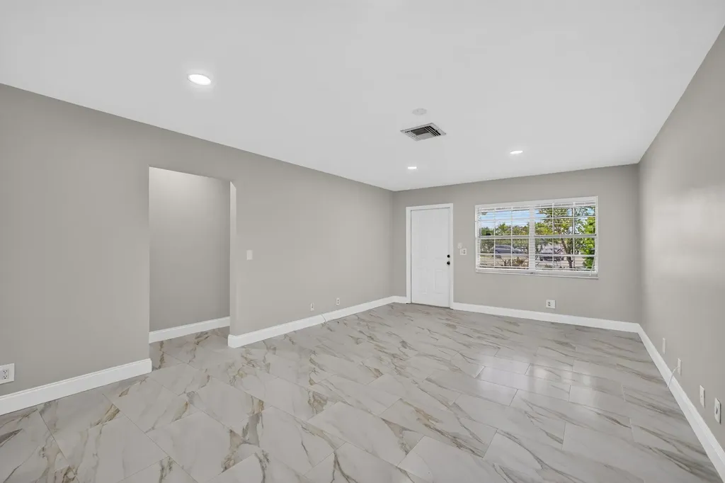 4873 Arthur Street Palm Beach Gardens FL 33418