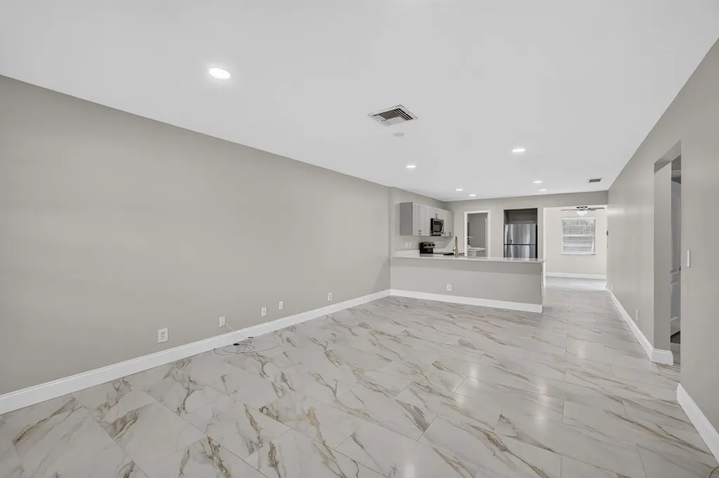 4873 Arthur Street Palm Beach Gardens FL 33418