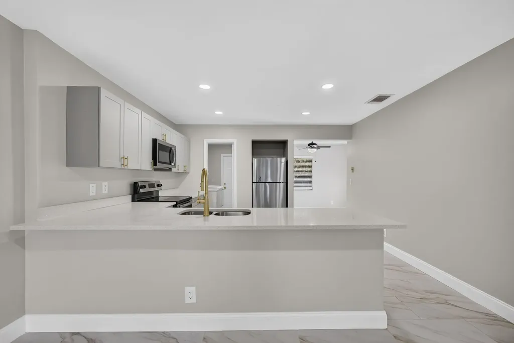 4873 Arthur Street Palm Beach Gardens FL 33418