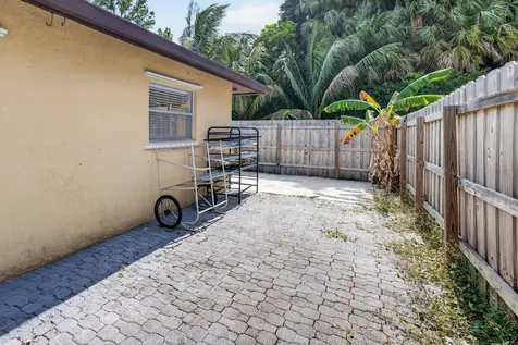 4873 Arthur Street Palm Beach Gardens FL 33418