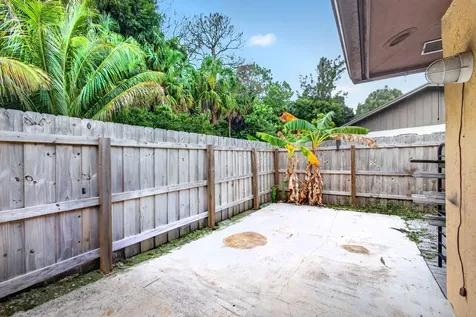 4873 Arthur Street Palm Beach Gardens FL 33418