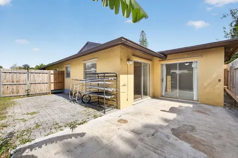 4873 Arthur Street Palm Beach Gardens FL 33418