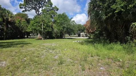407 Dundas Court Fort Pierce FL 34950